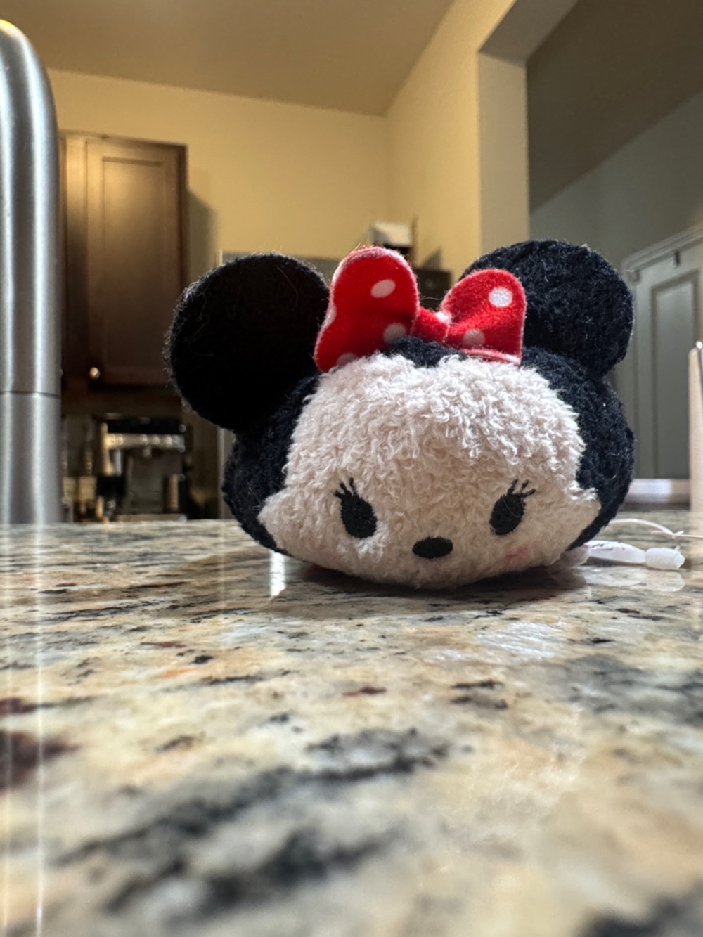 Disney Minnie Mouse Tsum Tsum Plush